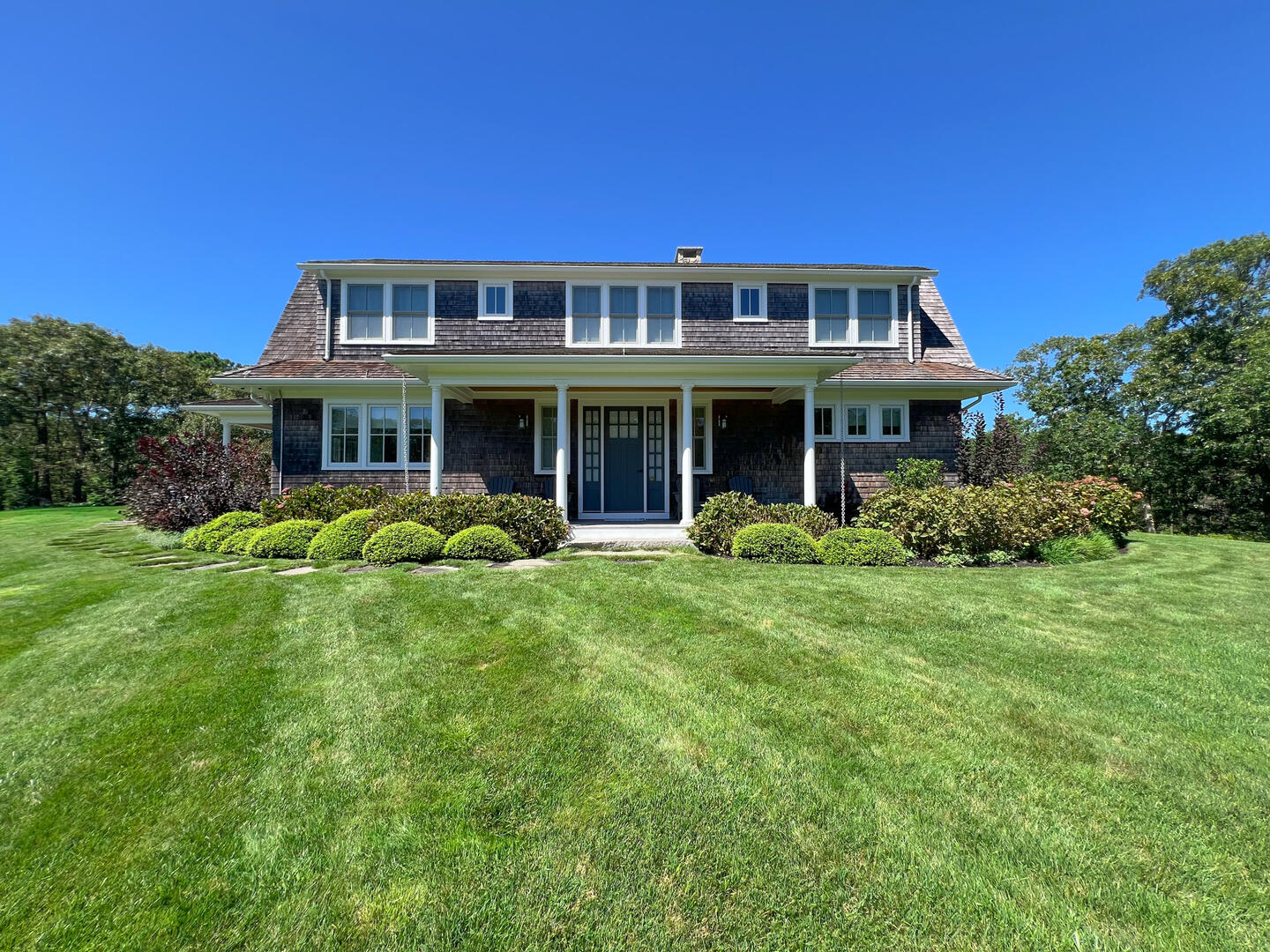 Oak Bluffs 8176