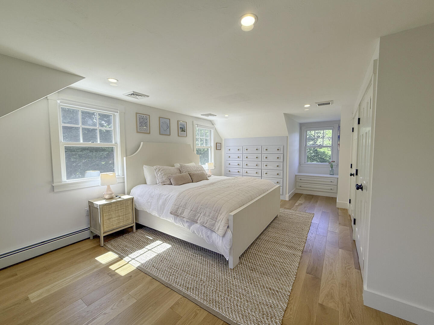 BR2 King En Suite, Second Floor