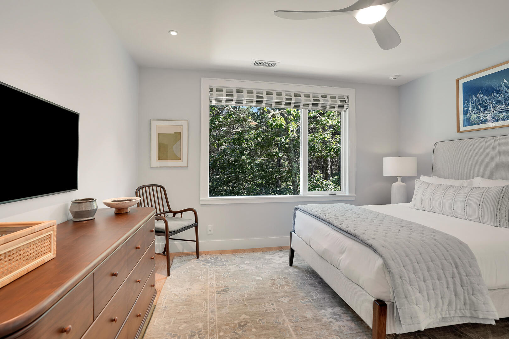 BR5 Queen, First Floor