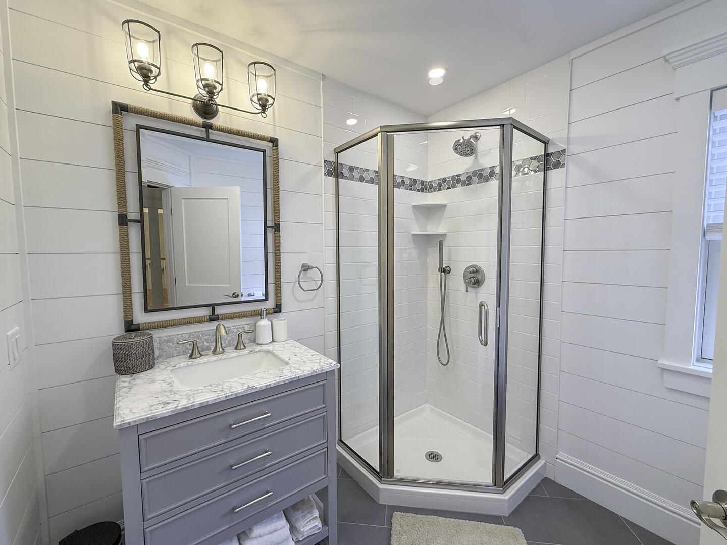 BR3 King En Suite with Shower Stall, Second Floor