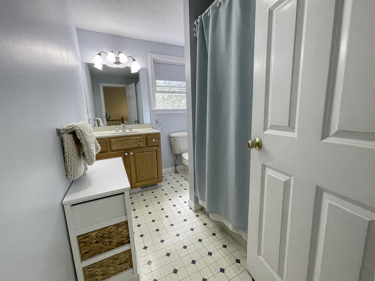 Full Bathroom, Shower Tub Combo, Second Floor