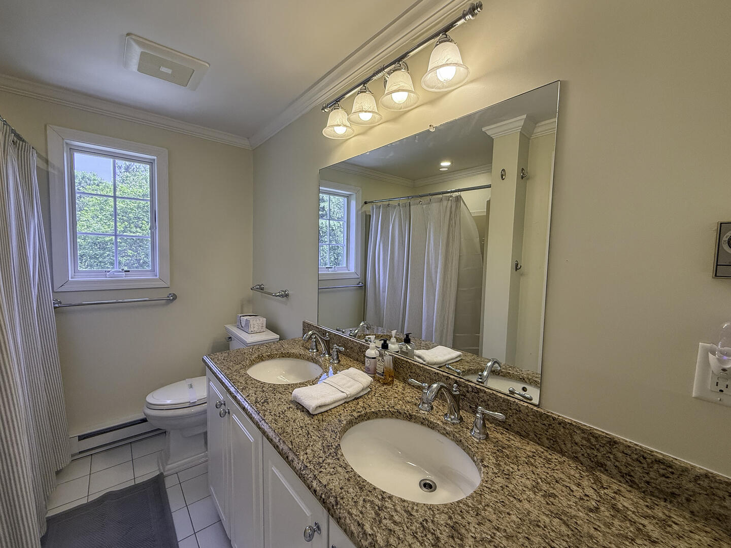 Hall Bath with Shower Tub Combo, Second Floor