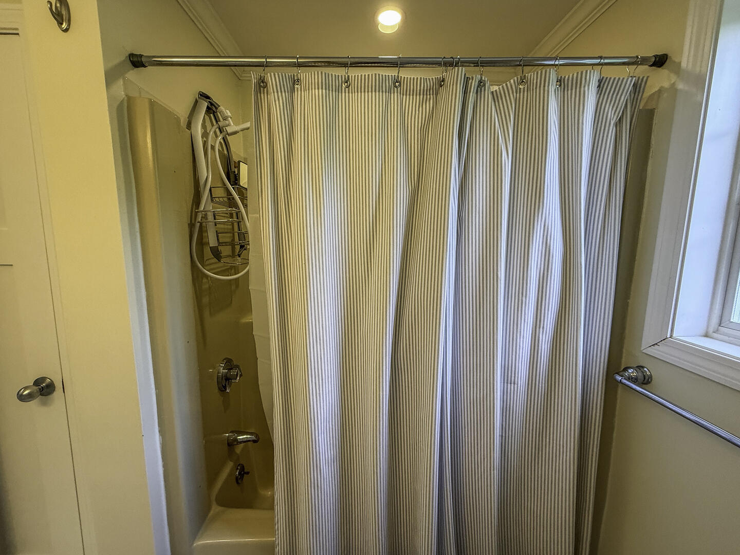 Hall Bath with Shower Tub Combo, Second Floor