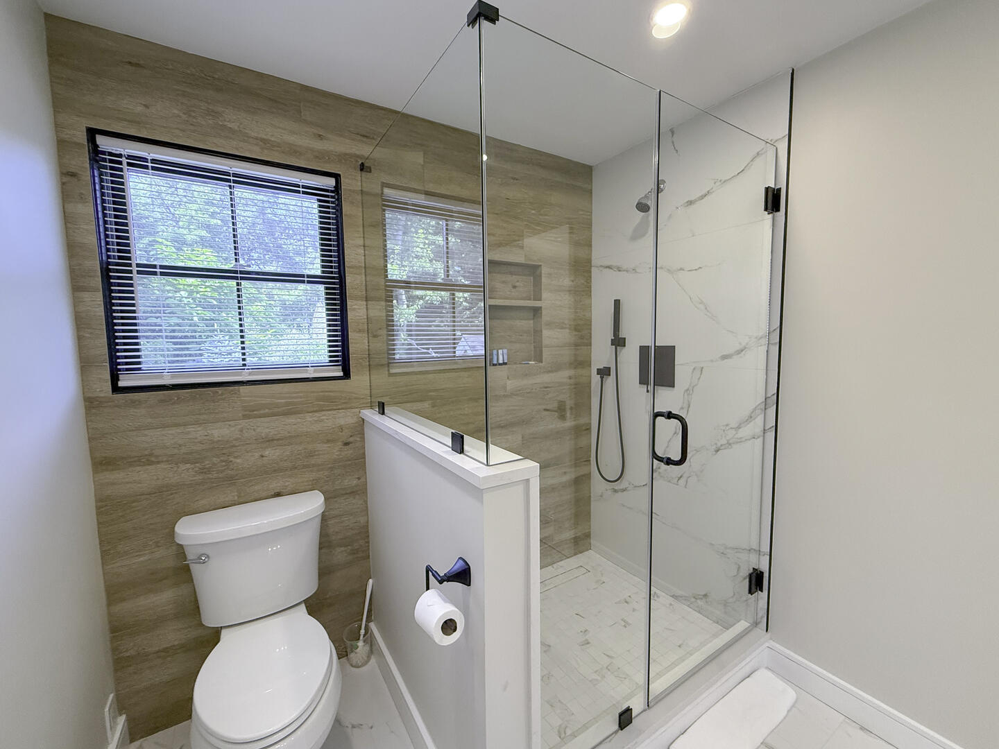 BR2 King En Suite with Shower Stall, Second Floor