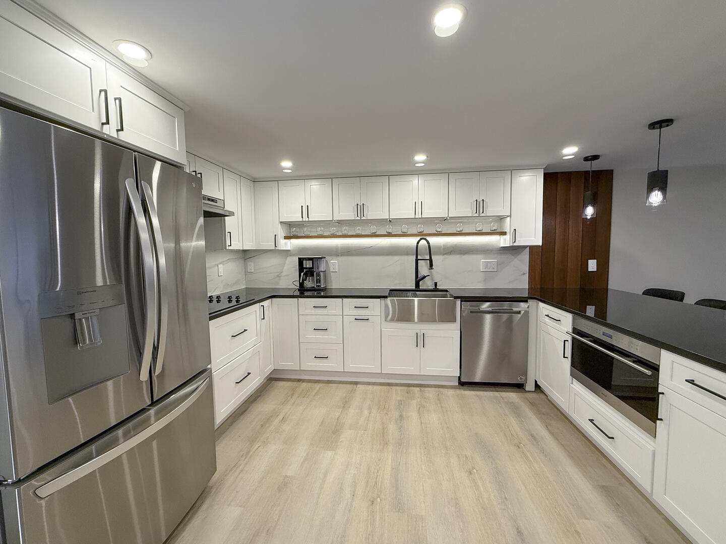 Kitchenette, Lower Level