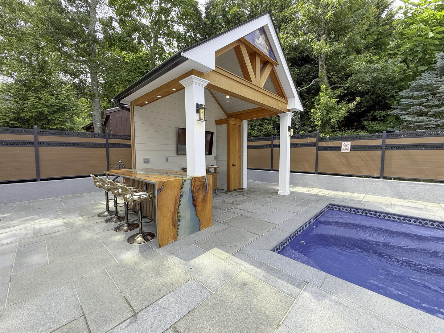 Outdoor Entertainment Area