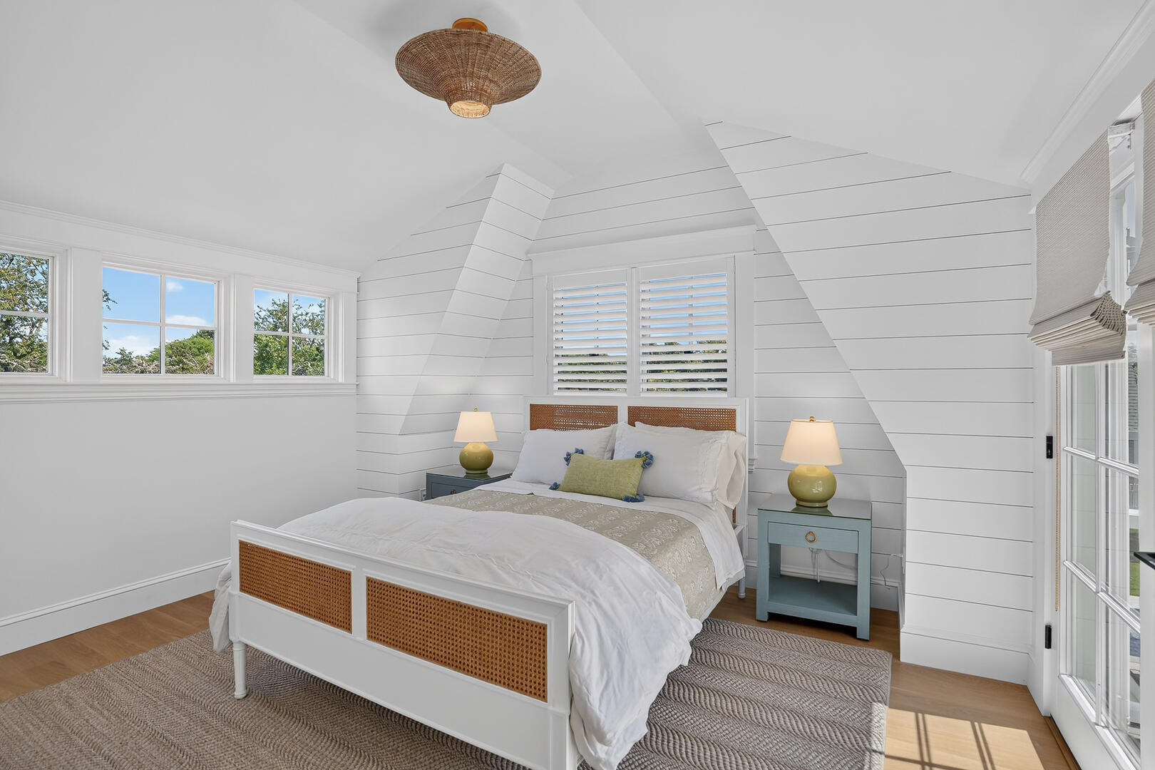 BR3 Queen En Suite, Second Floor