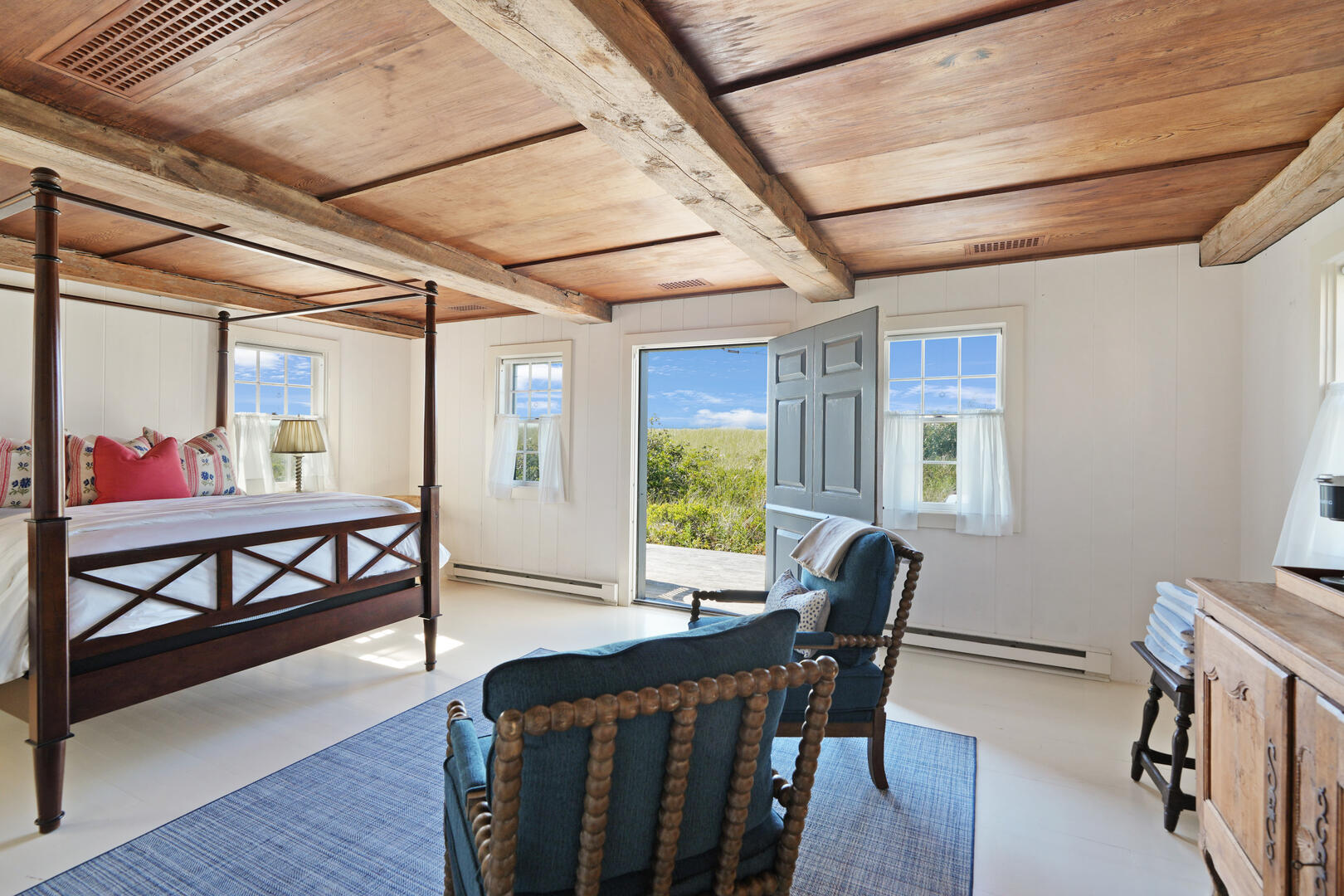 Ocean Pavillion: BR3 Queen En Suite, First Floor