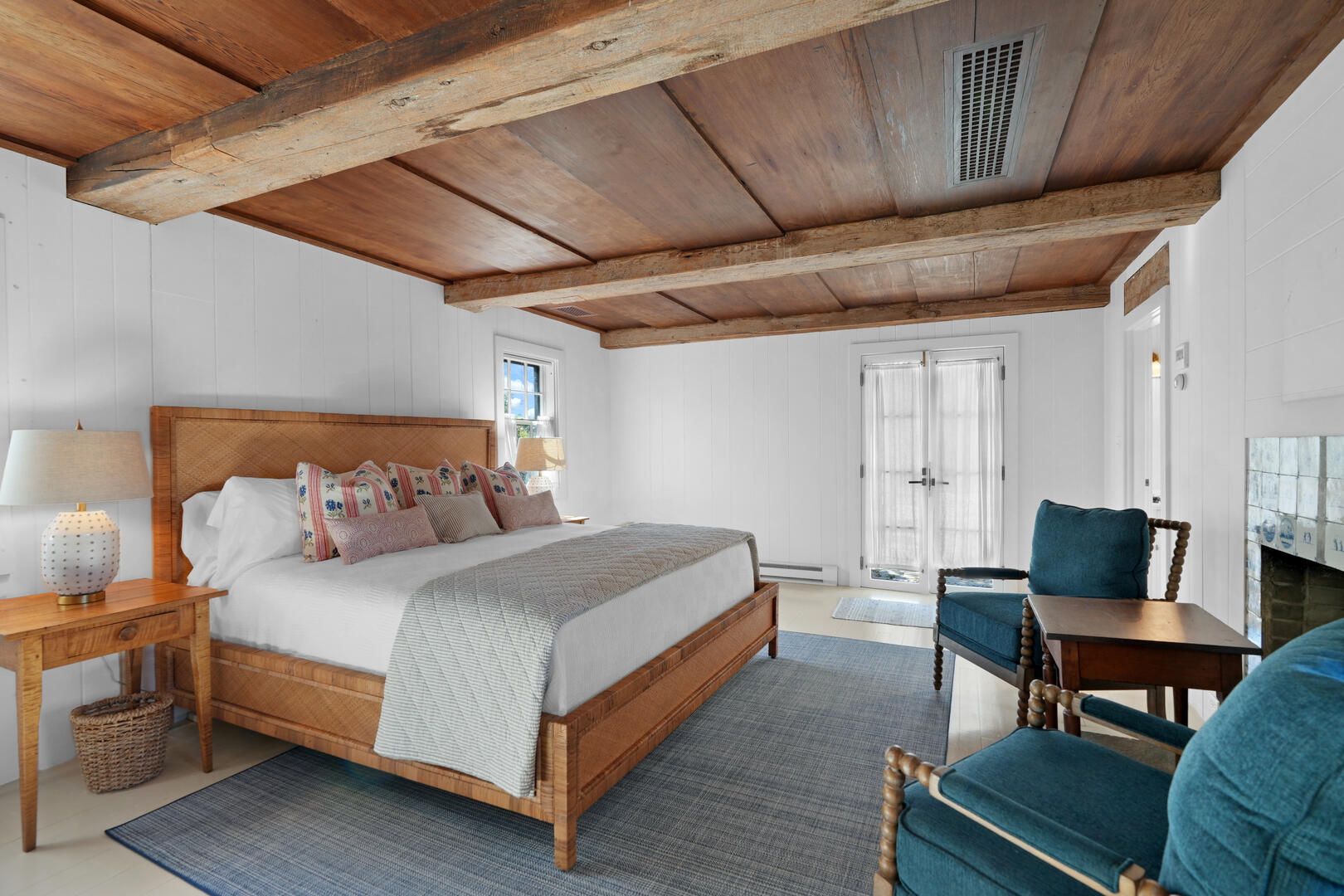 Pond Pavillion: BR4 King En Suite, First Floor