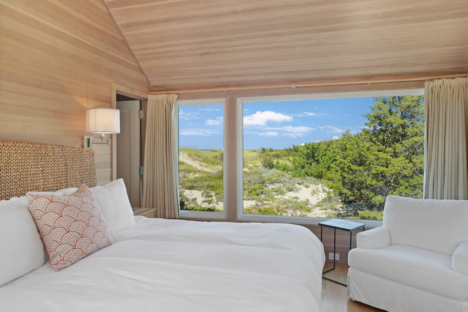 East Shack: BR5 King En Suite, First Floor