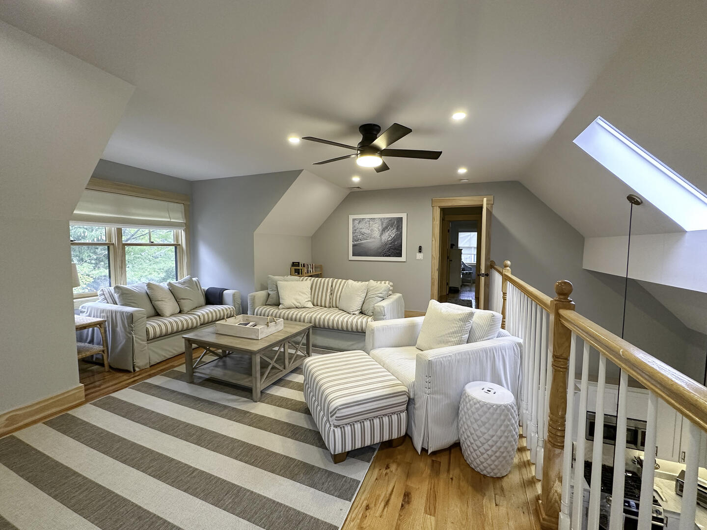 Sitting Area, Second Floor