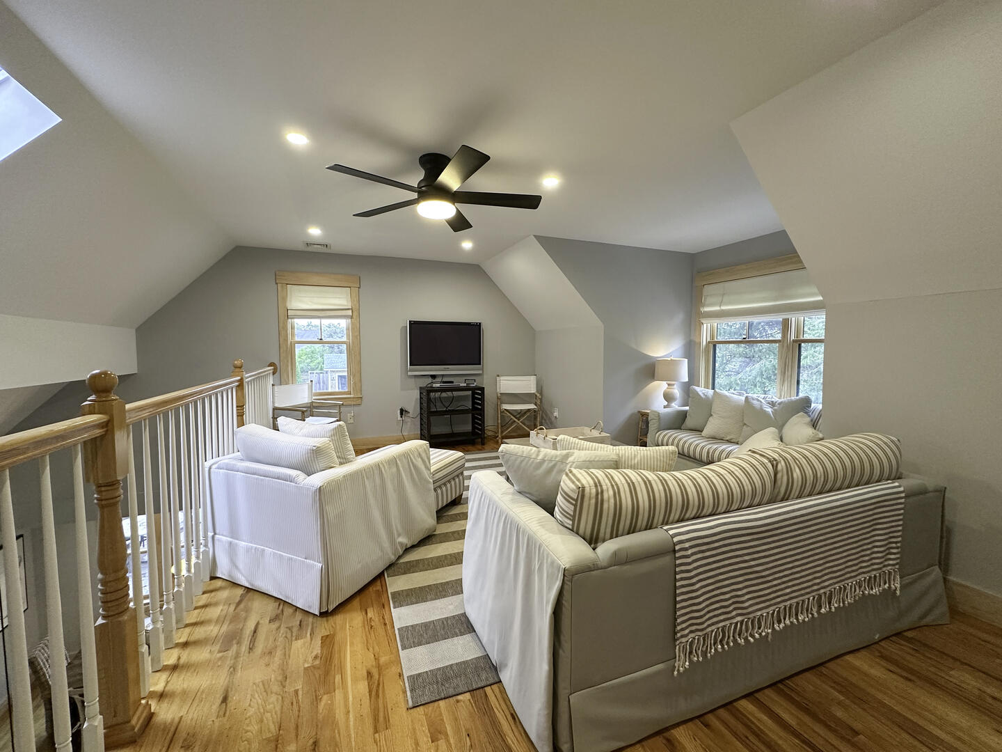 Sitting Area, Second Floor