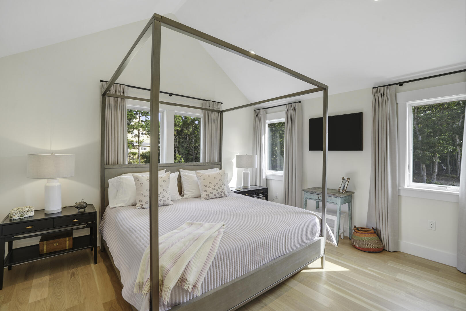 BR3 King, First Floor