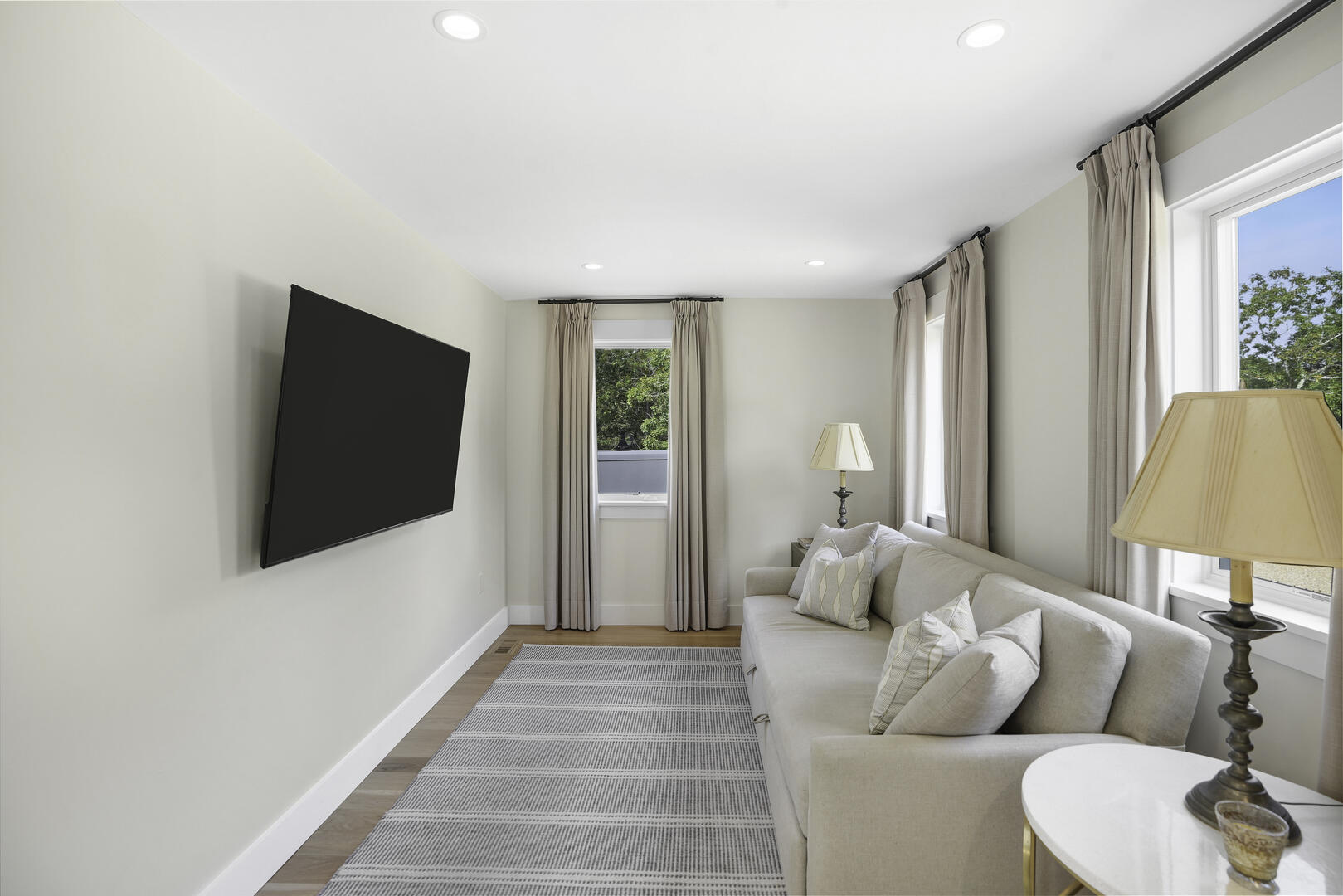 Sitting Area, First Floor