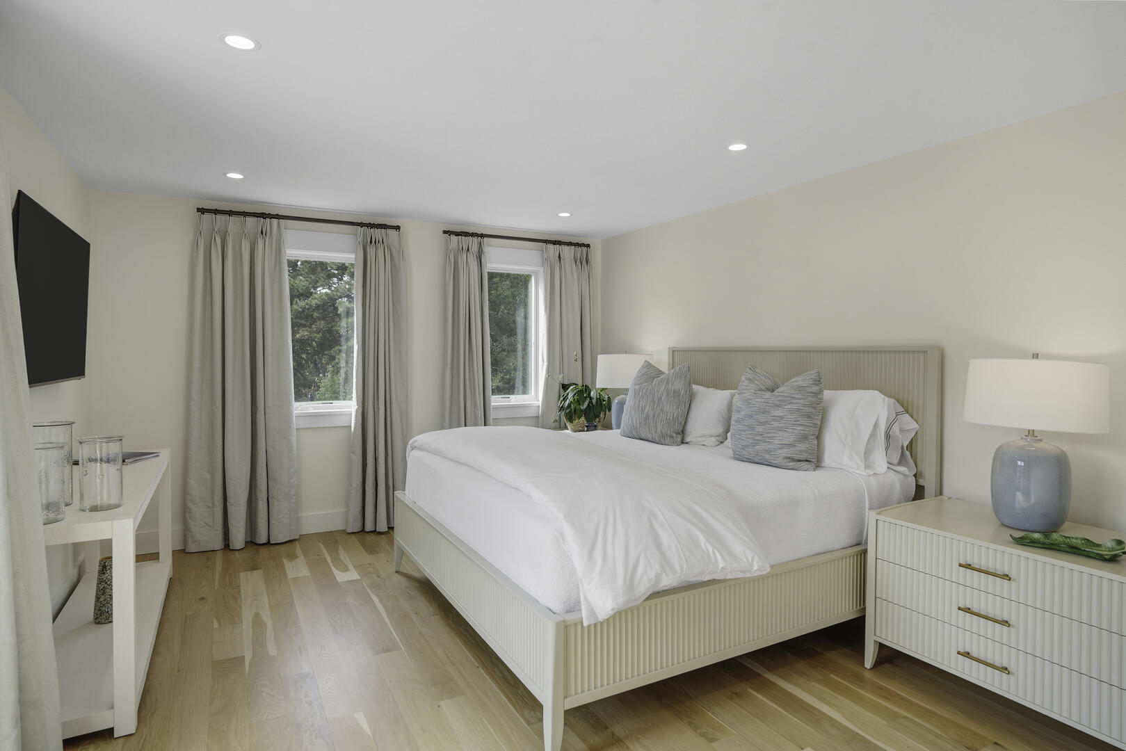 BR2 King En Suite, First Floor