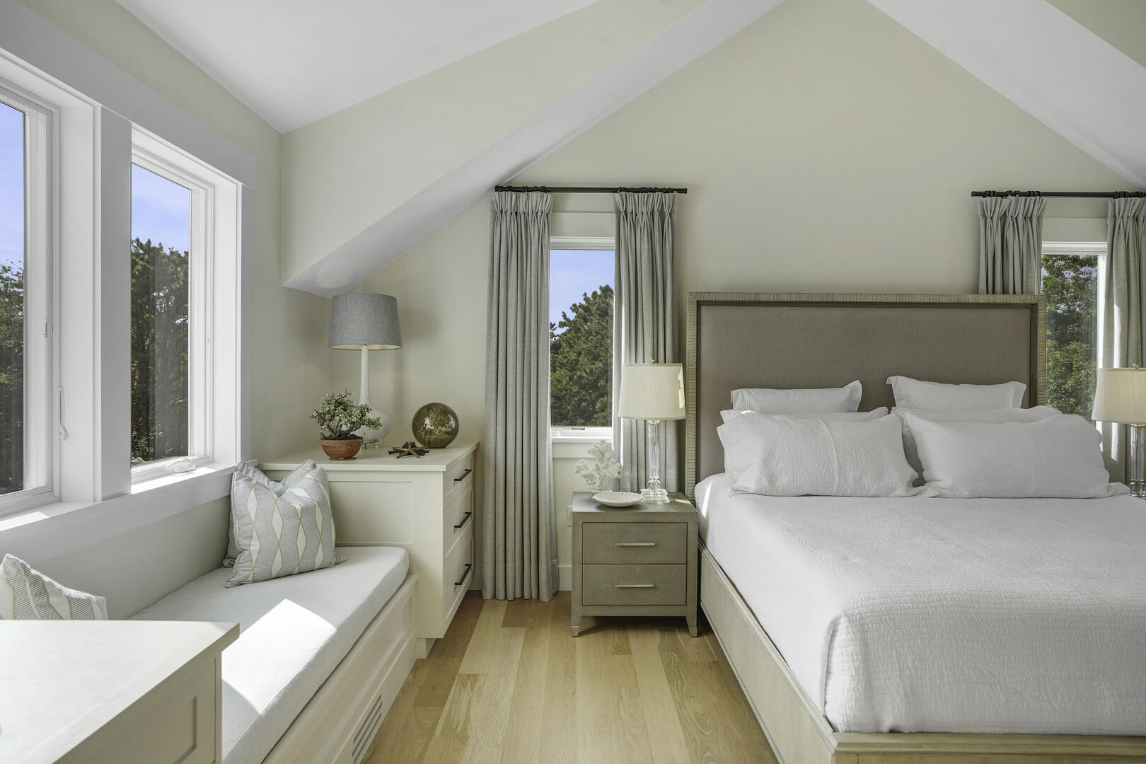 BR5 King En Suite, Second Floor