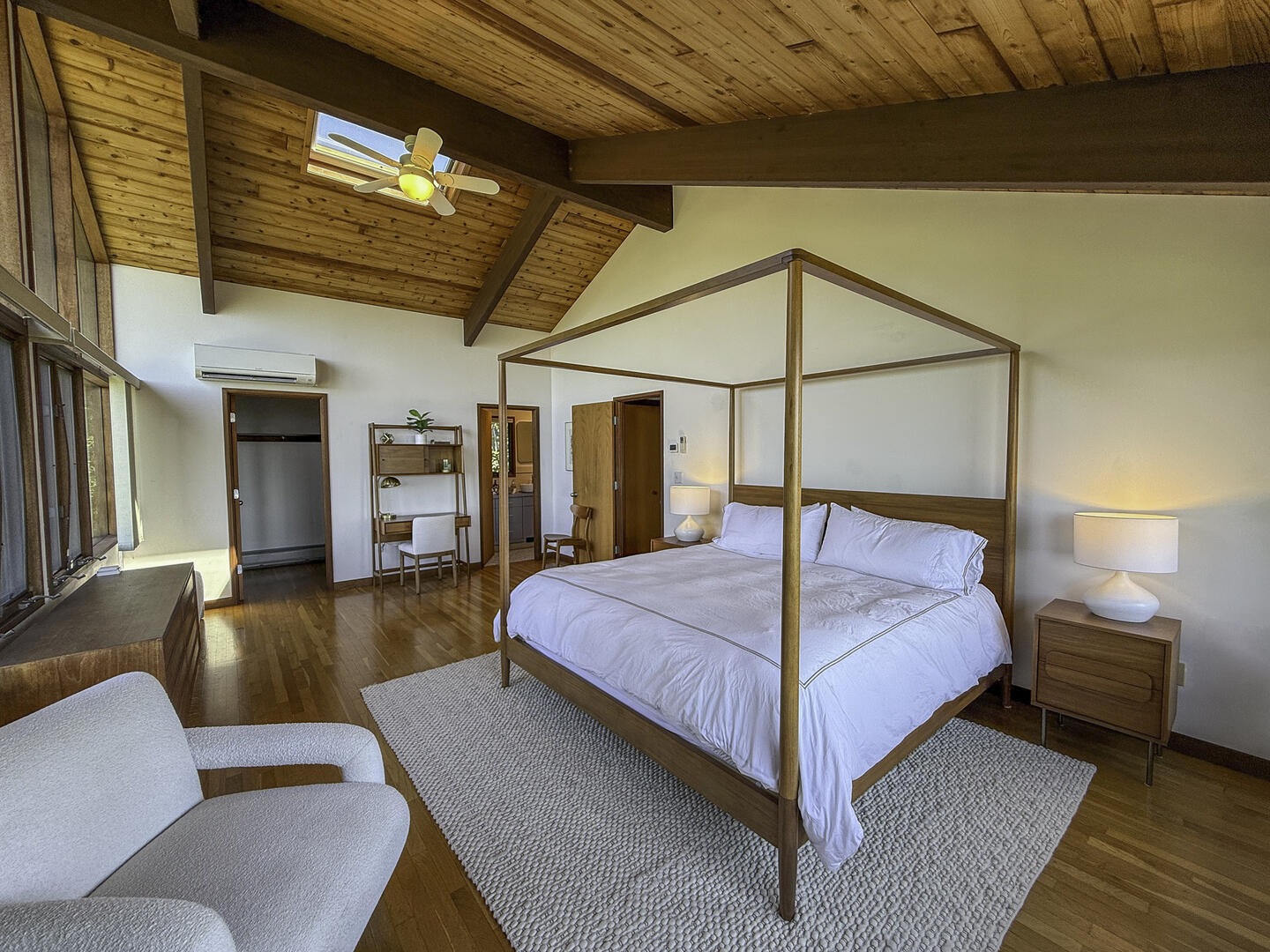 BR1 King Bedroom En-Suite Main Floor