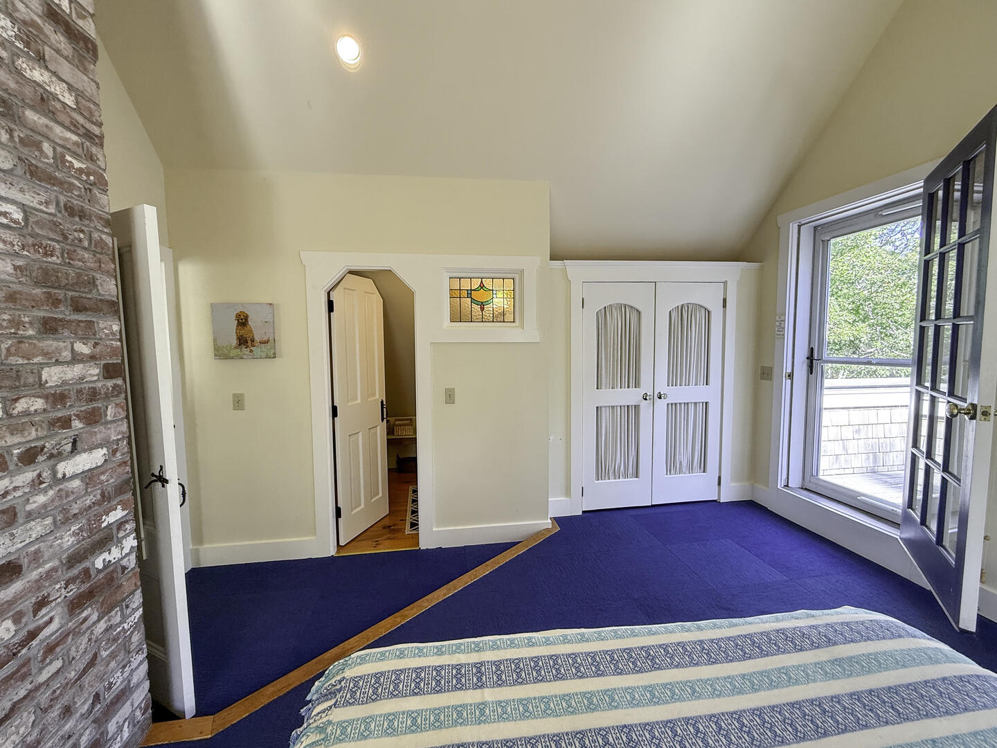 BR3 Queen En Suite with Powder Room, Second Floor