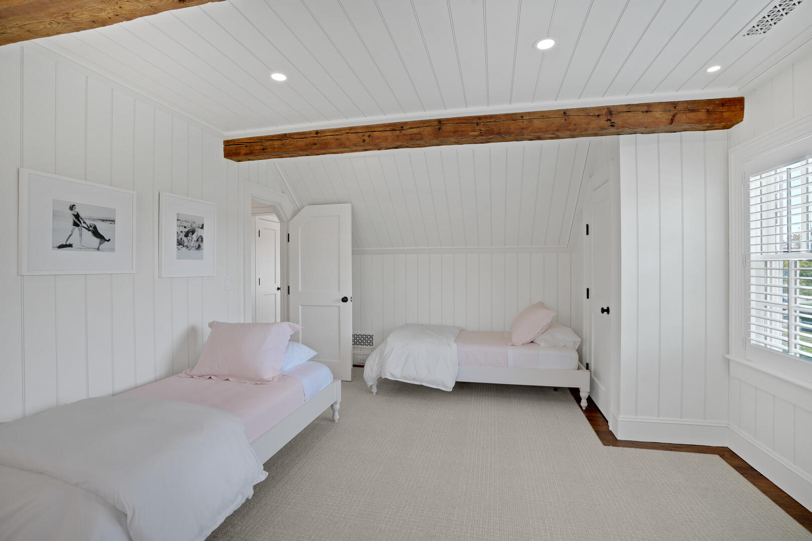 BR3 (2) Twin Beds En Suite, Second Floor