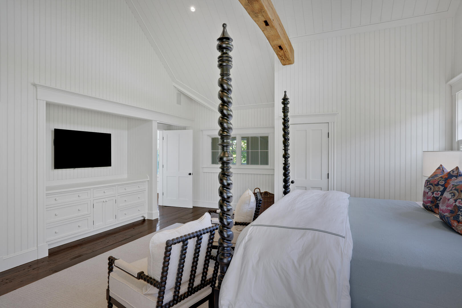 BR5 King En Suite, Carriage House