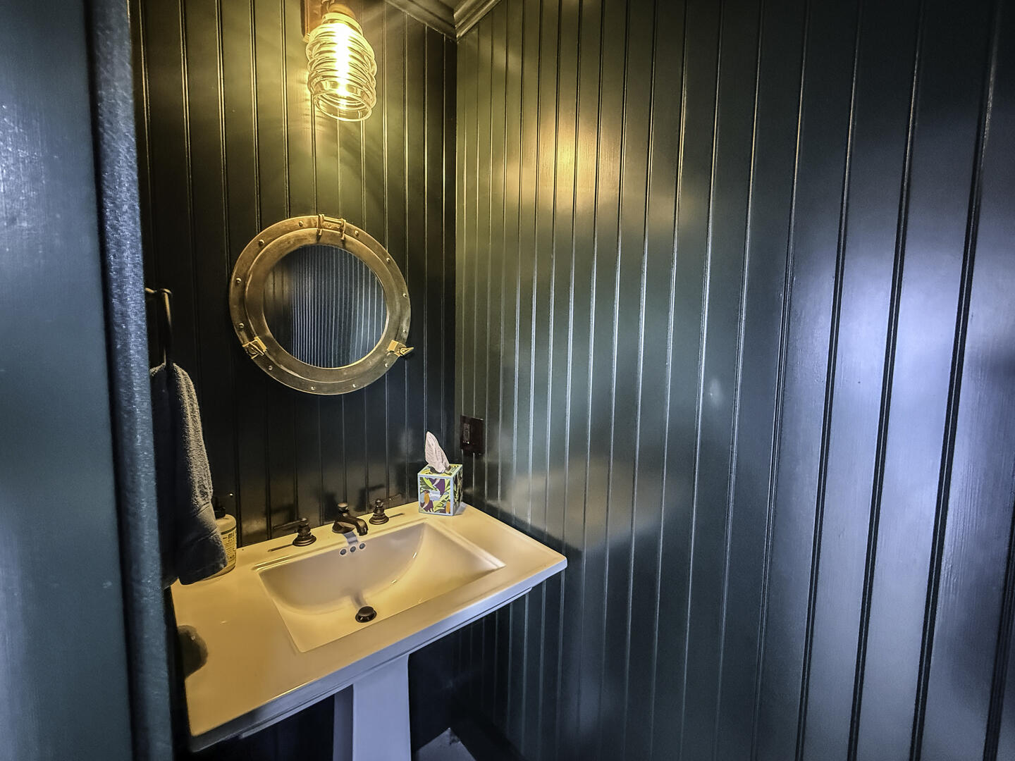 Powder Room, Pool House