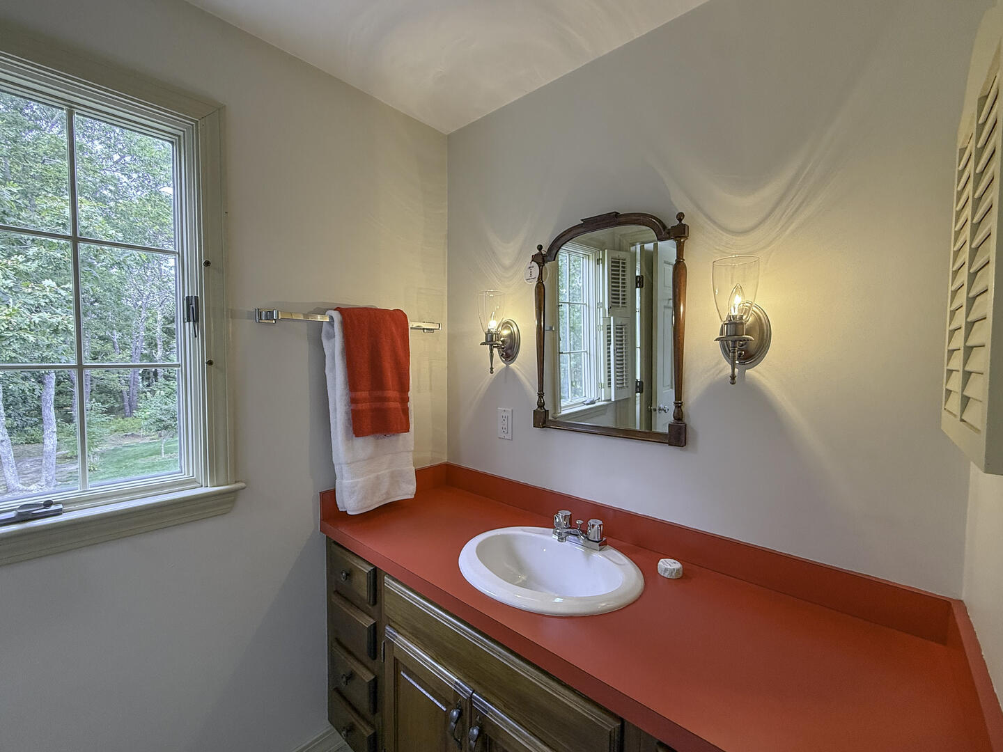 Hall Bath with Shower Tub Combo, Second Floor