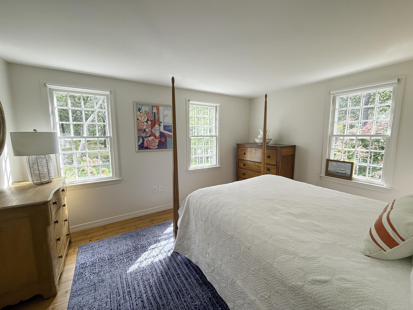 BR4 Queen, First Floor