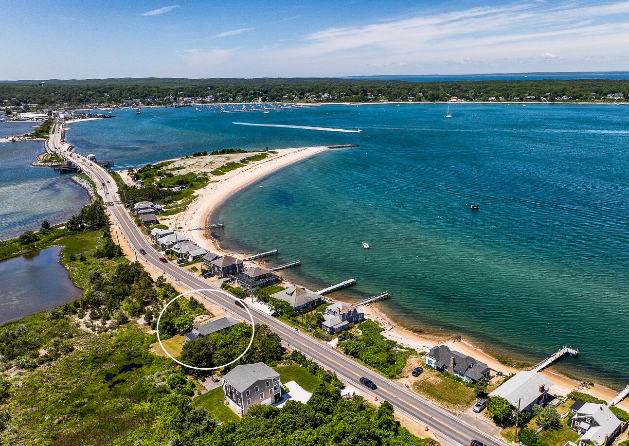 Oak Bluffs 862