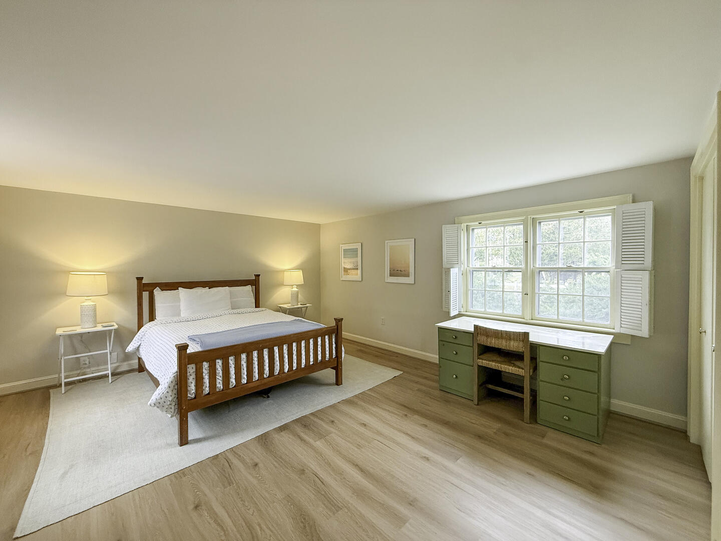 BR2 Queen En Suite, Main Leve