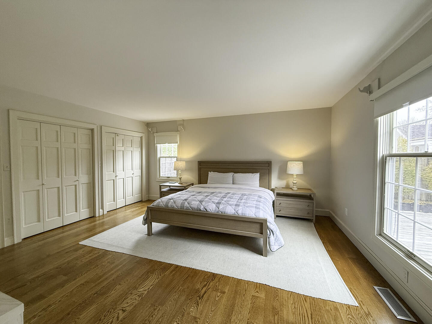 BR1 King En Suite, Main Level