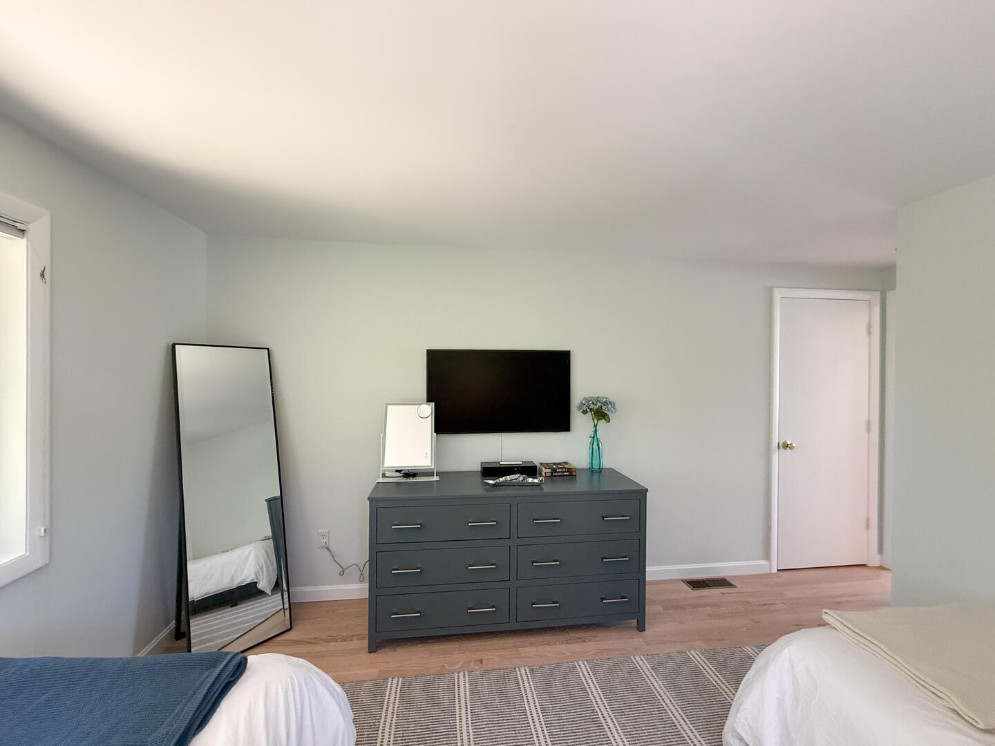 BR4 (2) Twin Beds (or King Bed Upon Request), First Floor