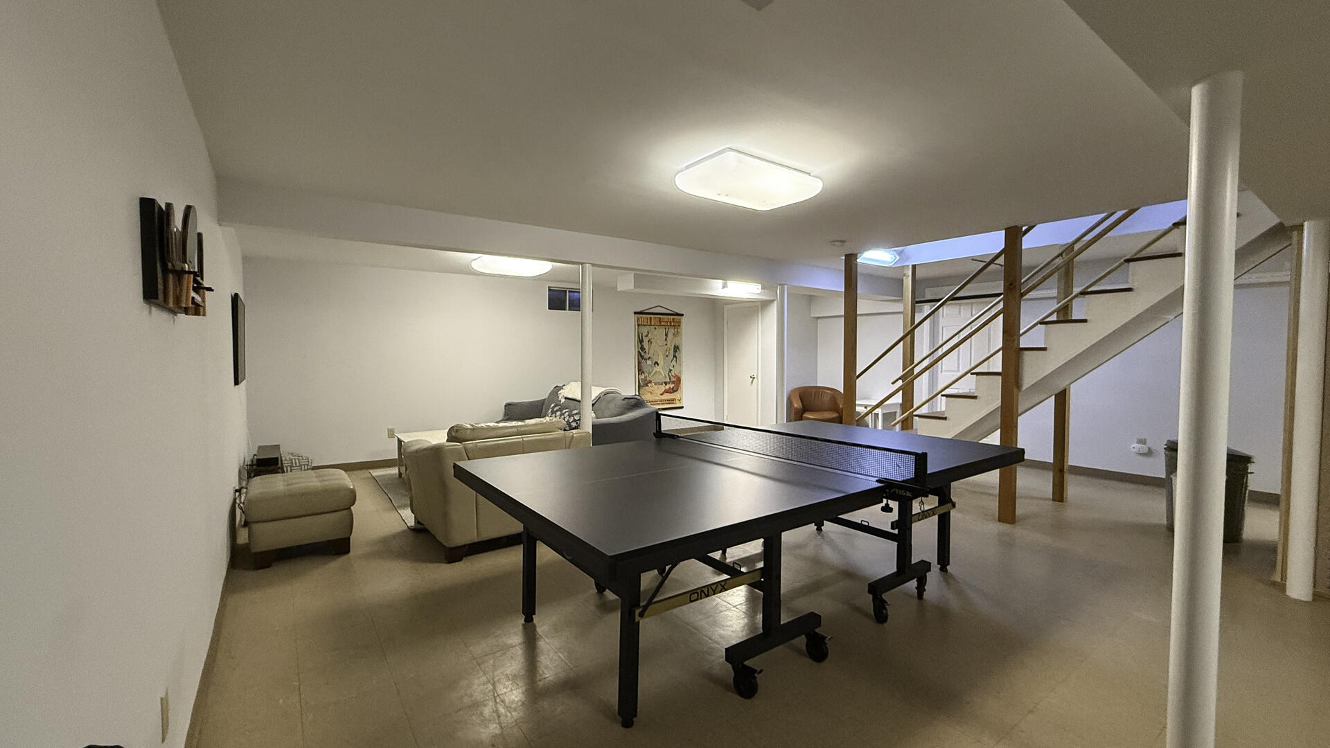 Ping Pong, Lower Level