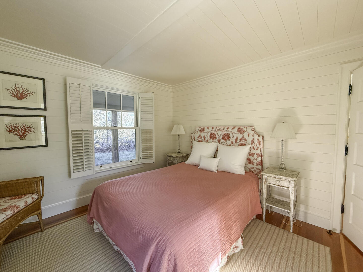 BR6 Queen En Suite, First Floor Guest House