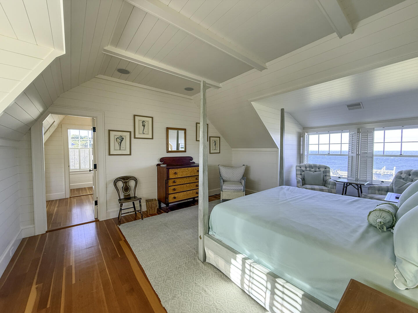 BR1 King En Suite, Second Floor