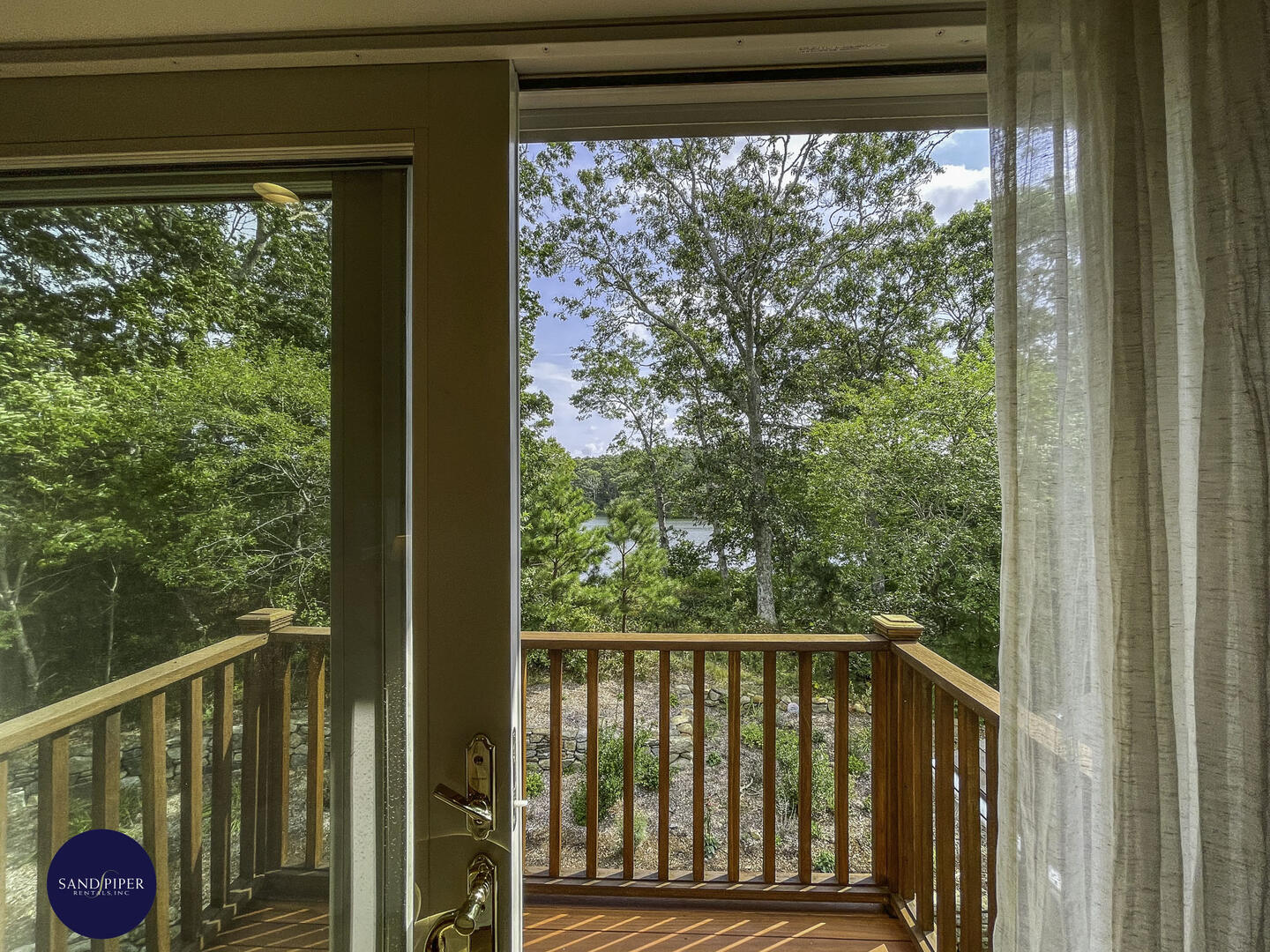 BR1 deck w view of pond