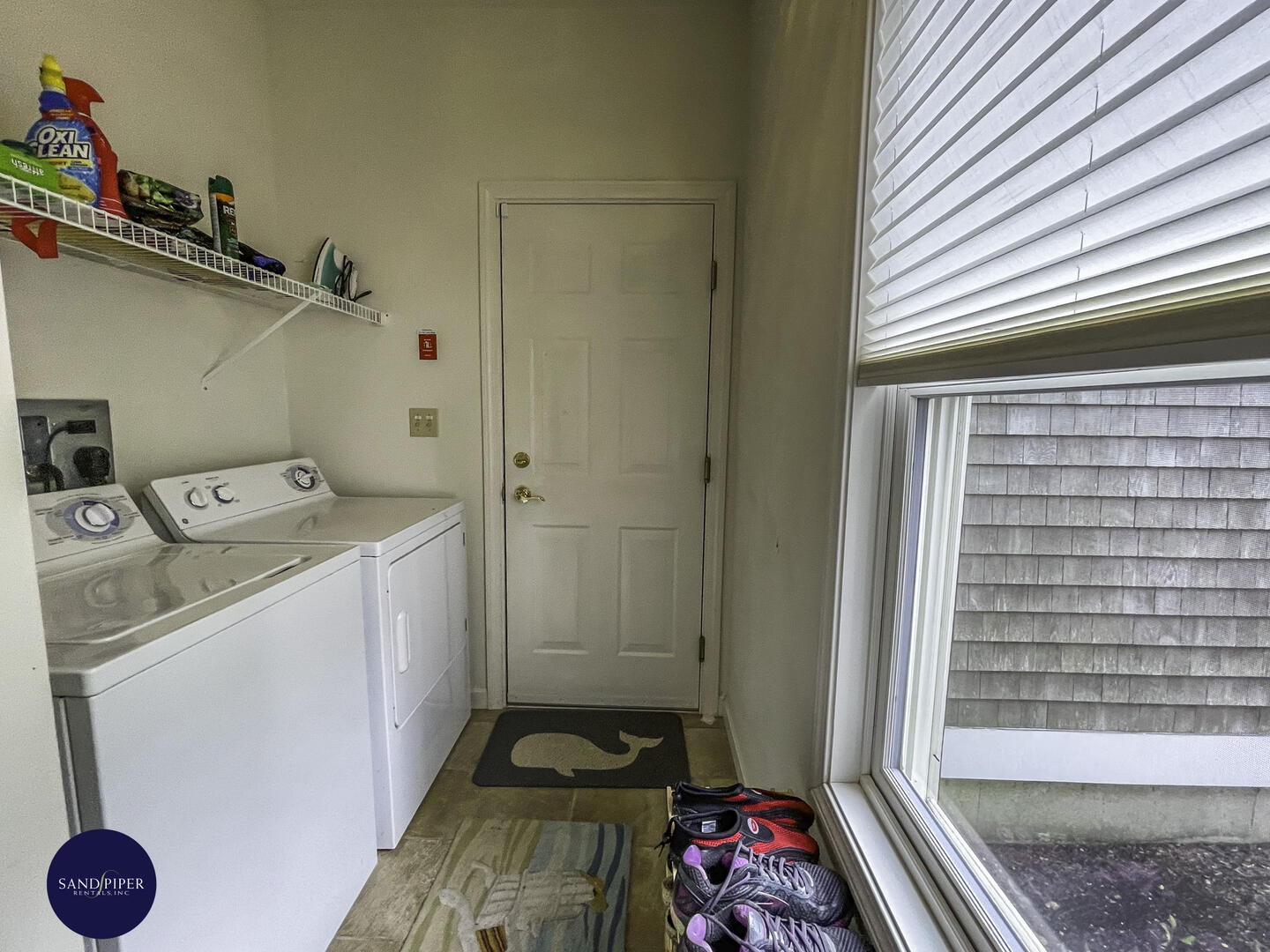 Laundry area off kitchen