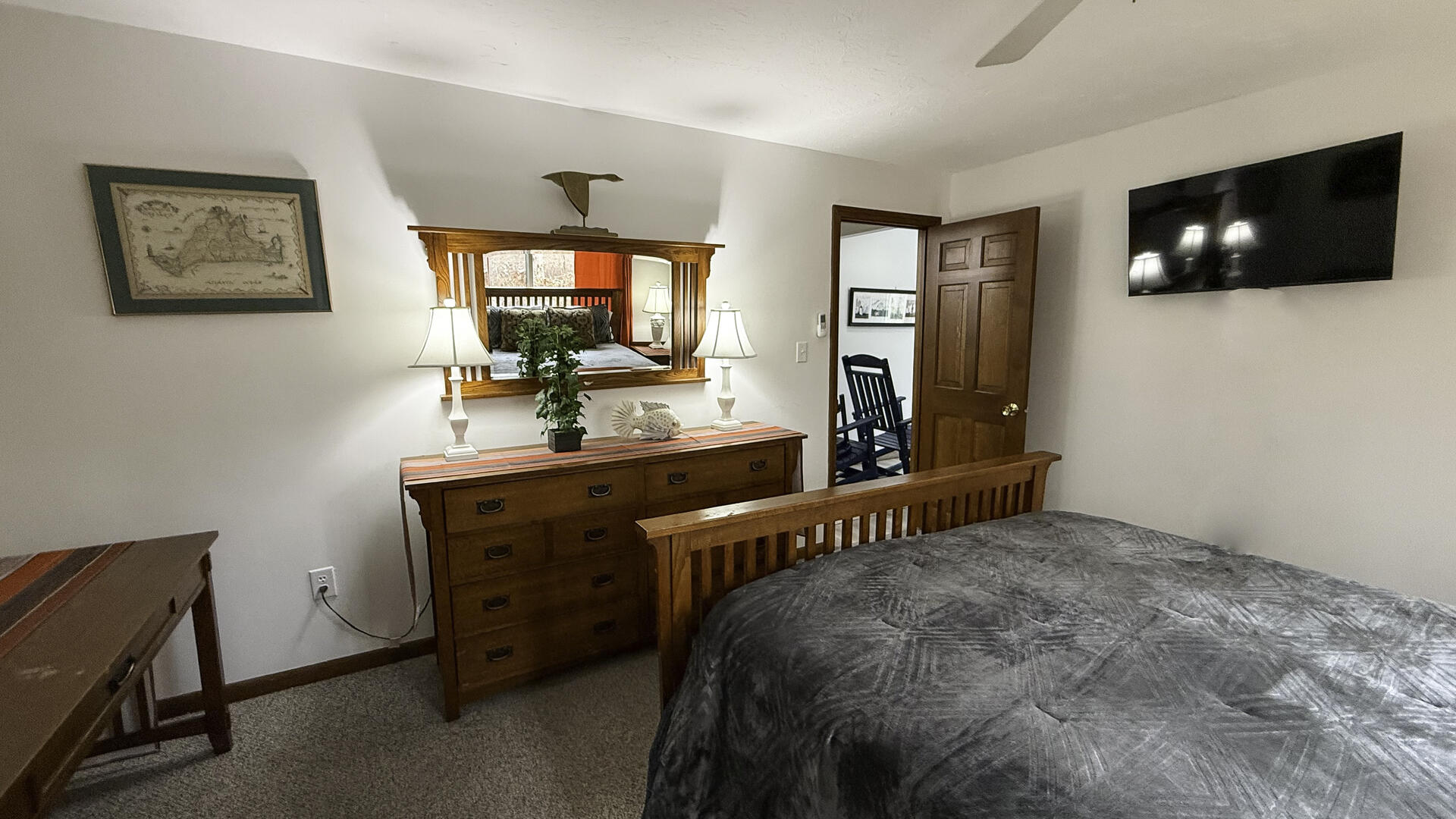 BR1 Queen, First Floor