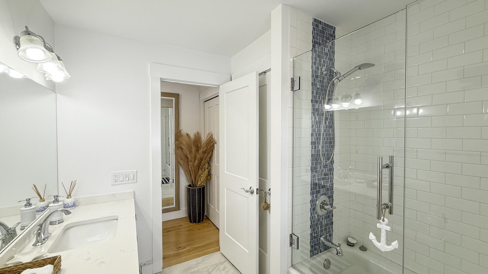 Hall Bath with Shower Tub Combo, First Floor
