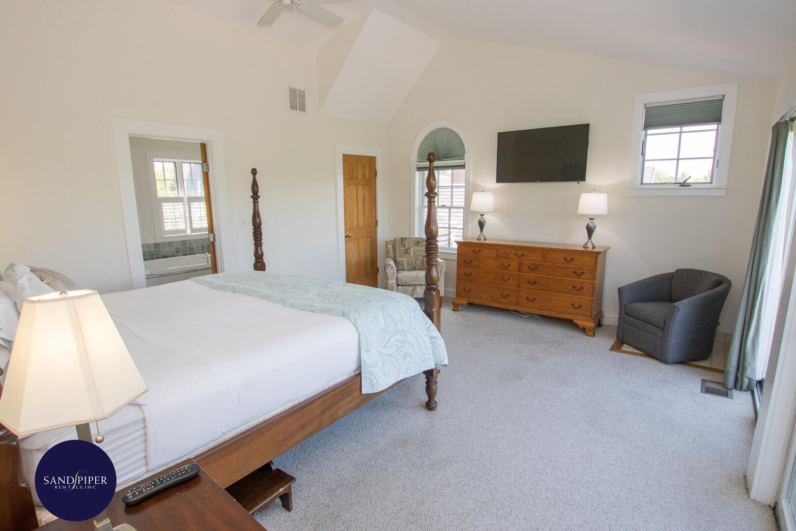 BR2 King, Alternate View