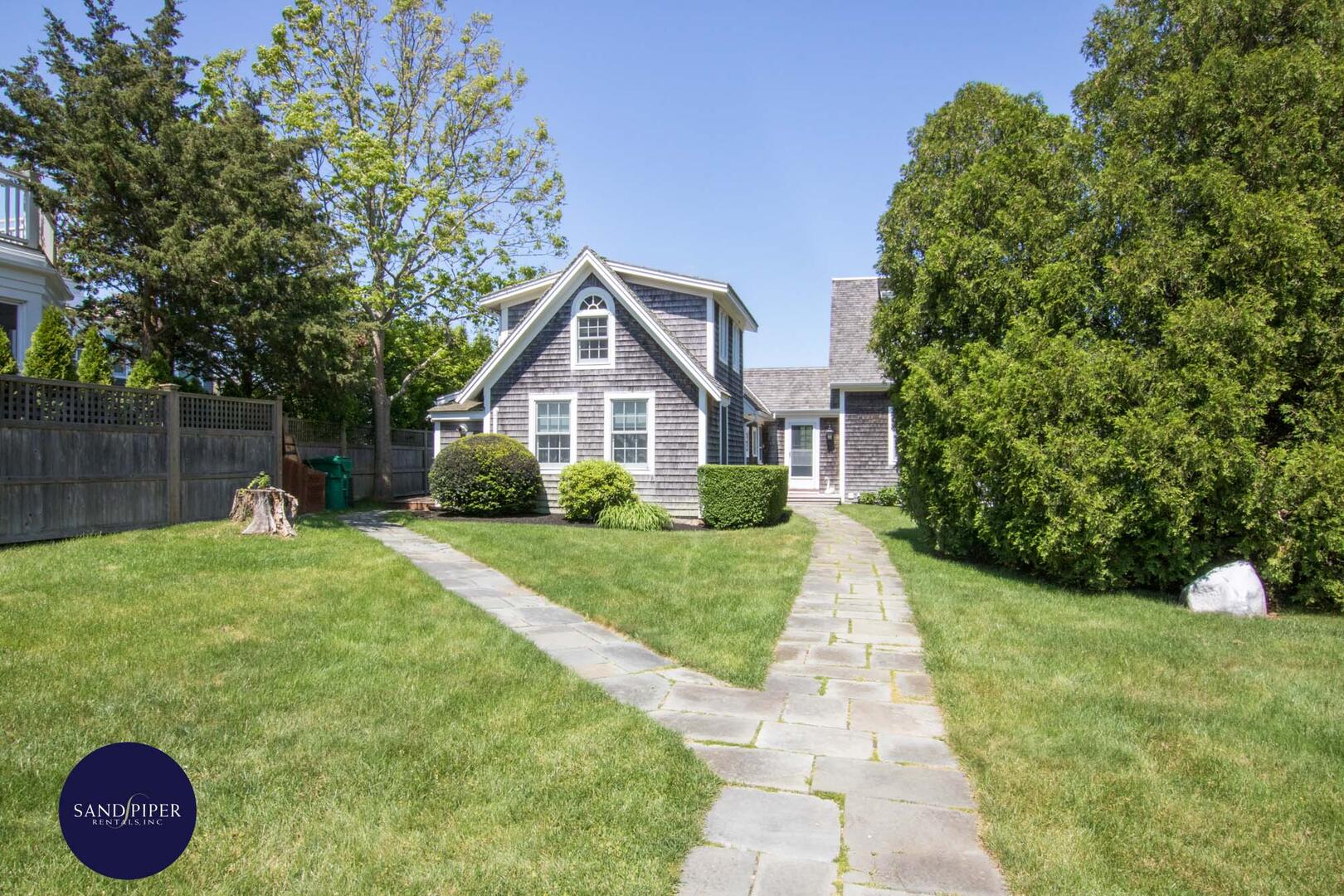 Edgartown Downtown 90