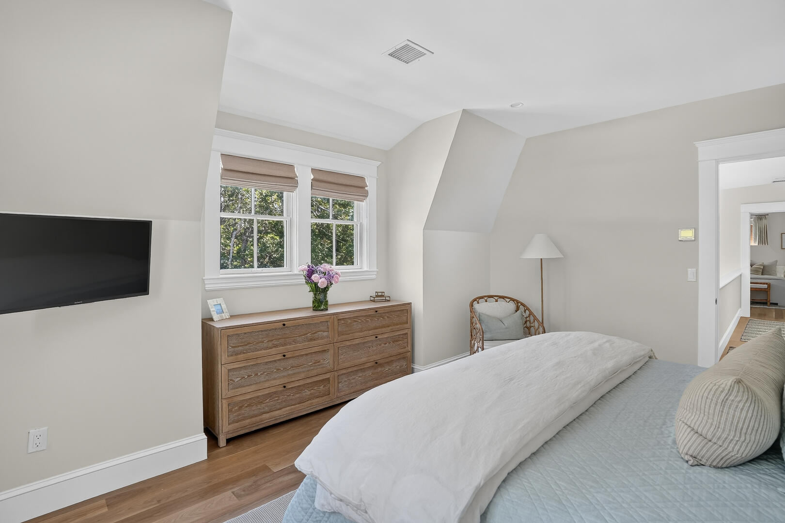 BR2 King En Suite, Second Floor