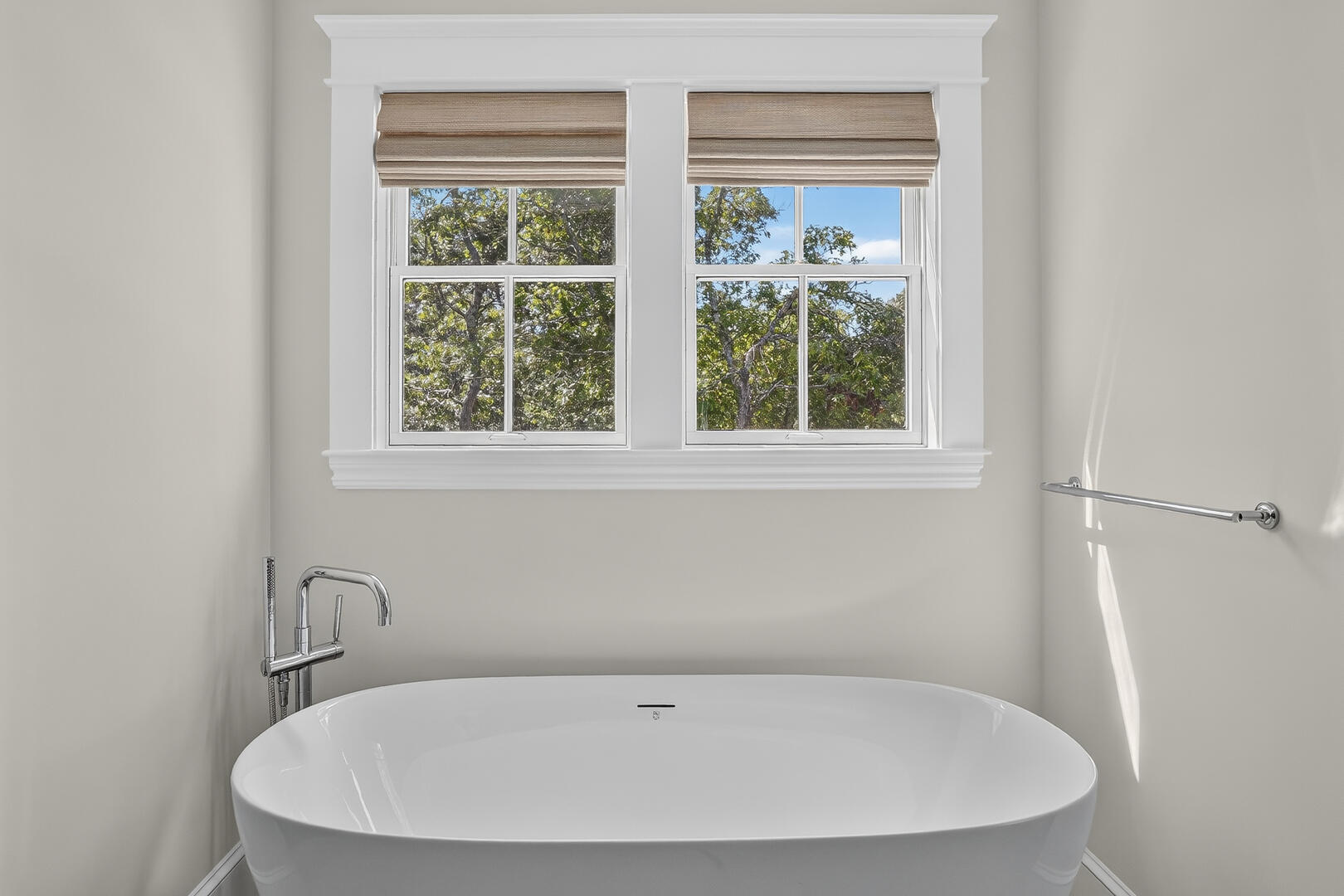 BR2 King En Suite with a Shower and Tub, Second Floor