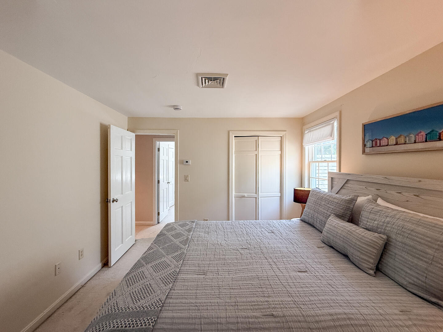 BR3 Queen, Second Floor
