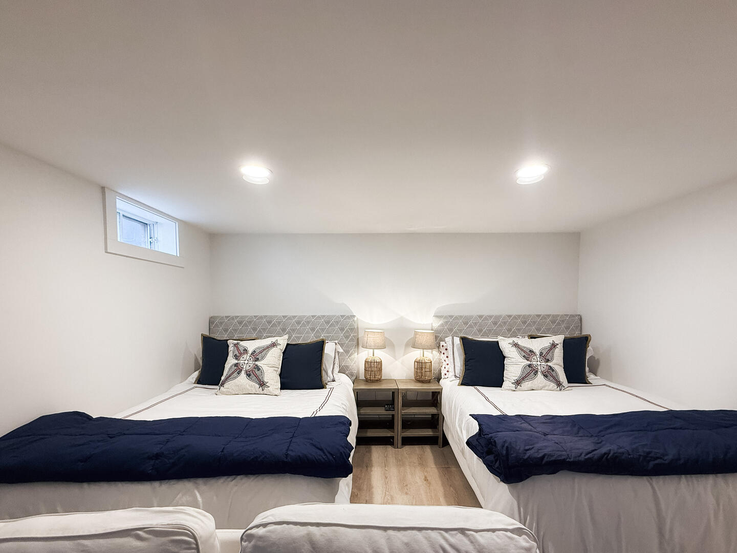 BR4 (2) Queen Beds, Lower Level