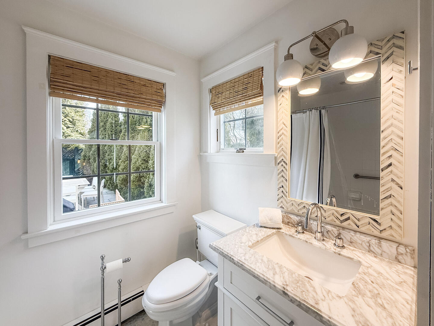 BR1 King En Suite with a Shower Stall, First Floor