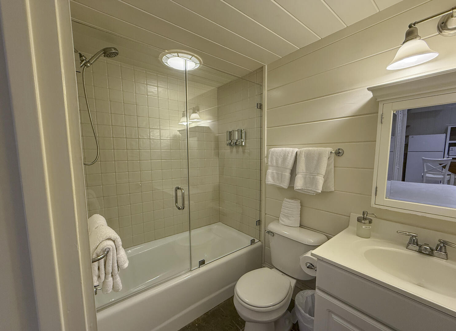 Bath with Shower Tub Combo, Lower Level Studio