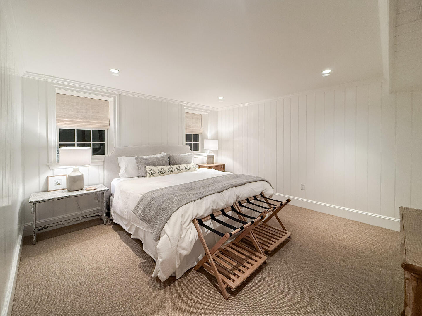 BR4 King, Lower Level