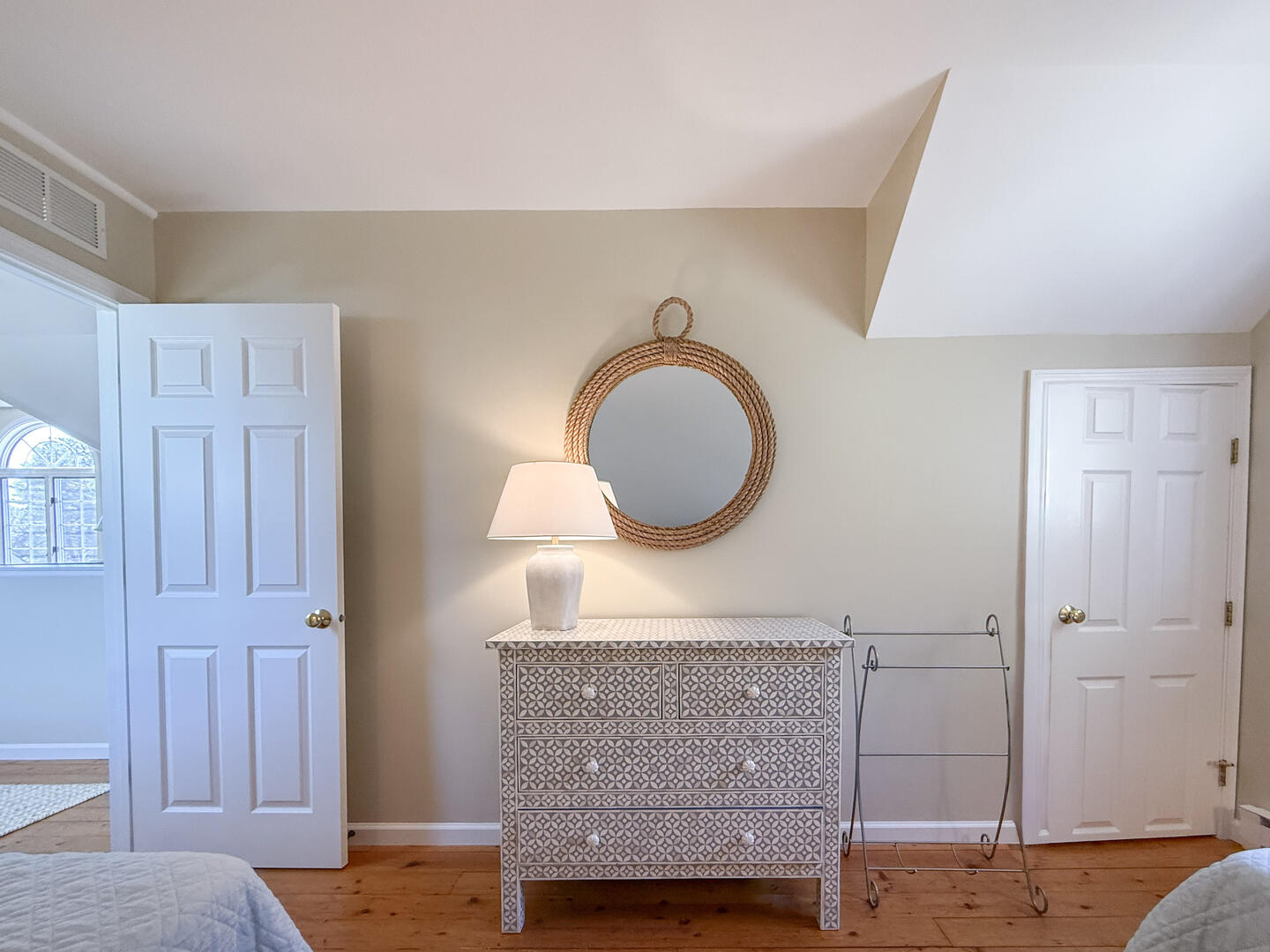 BR2 (2) Twin Beds, Second Floor