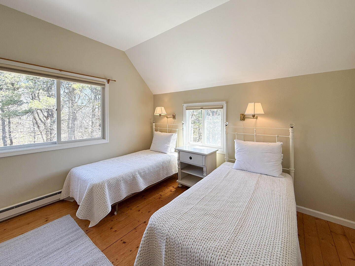 BR3 (2) Twin Beds, Second Floor