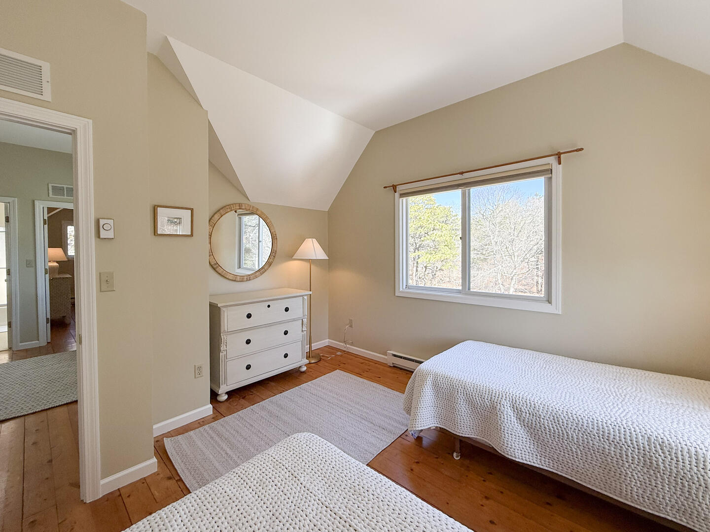 BR3 (2) Twin Beds, Second Floor